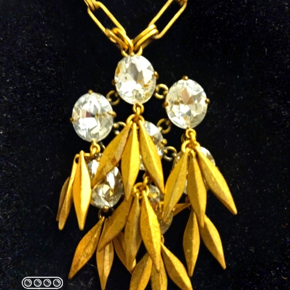 J Crew Pendant Necklace - Picture 2 of 12